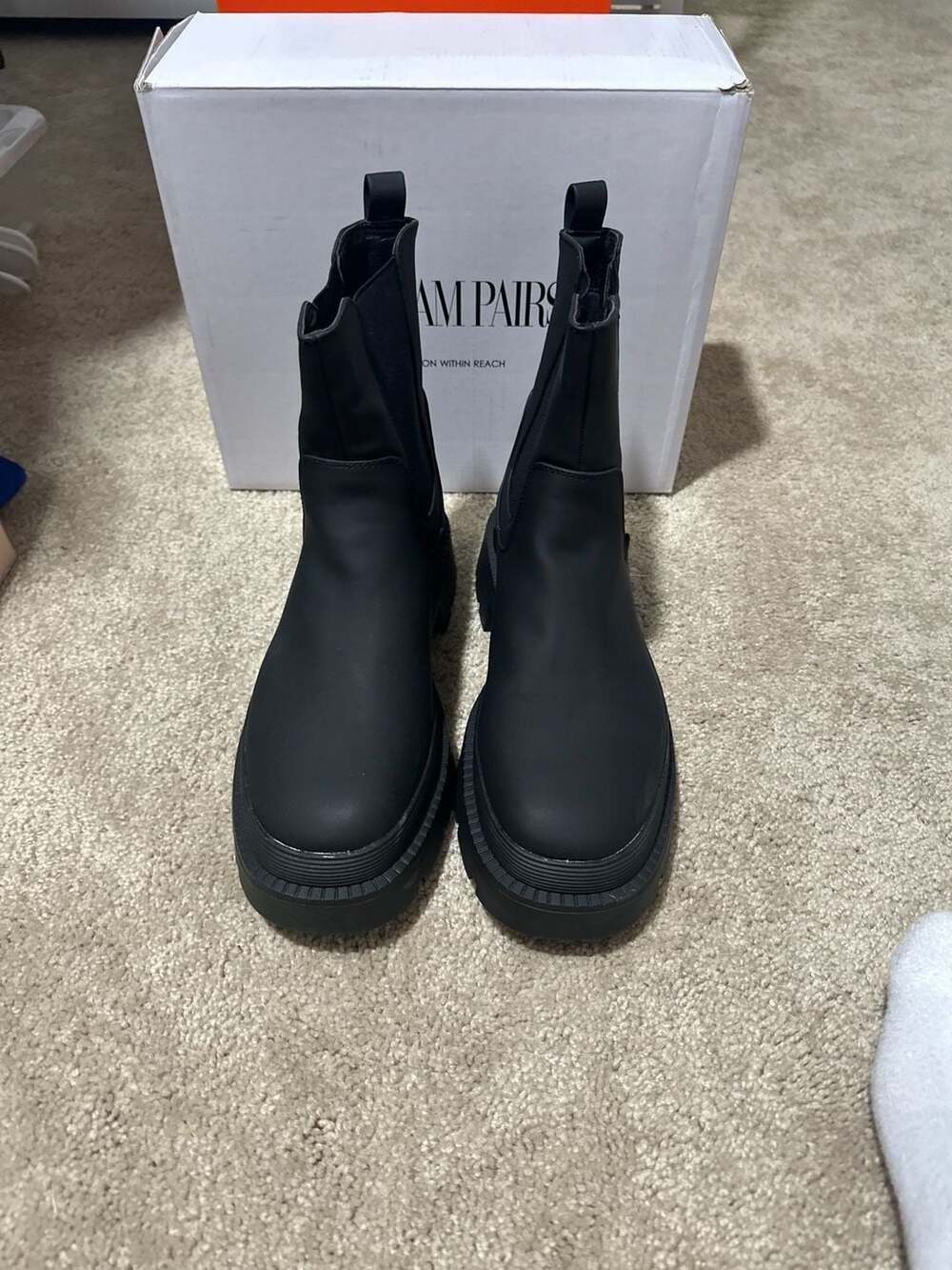 Dream Pairs Women's Chunky Lug Sole Chelsea Boots Black